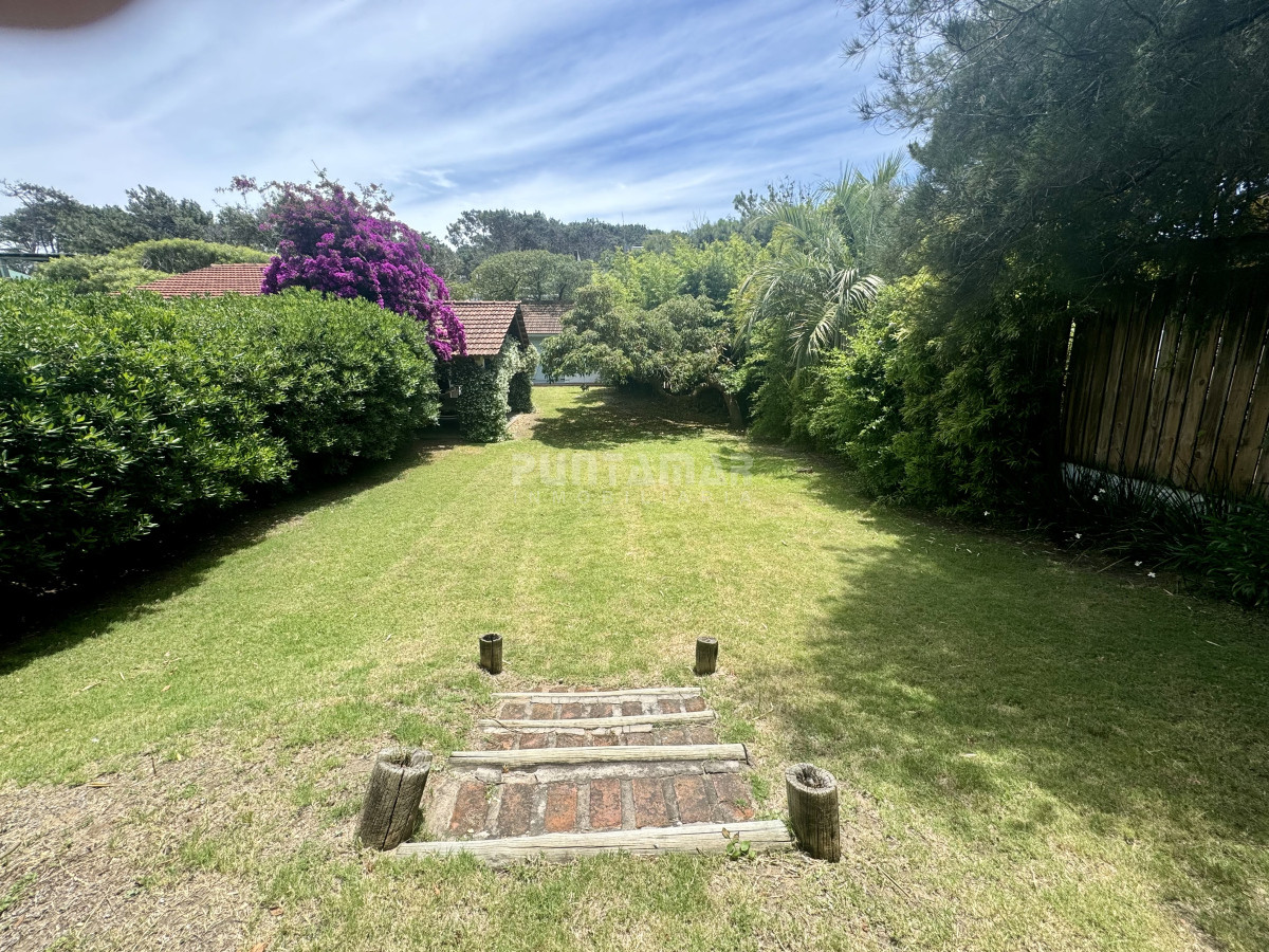 Casa ID.210802 - ALQUILER DE CASA EN MONTOYA CON VISTA AL MAR, 4 DORMITORIOS MÁS SERVICIO