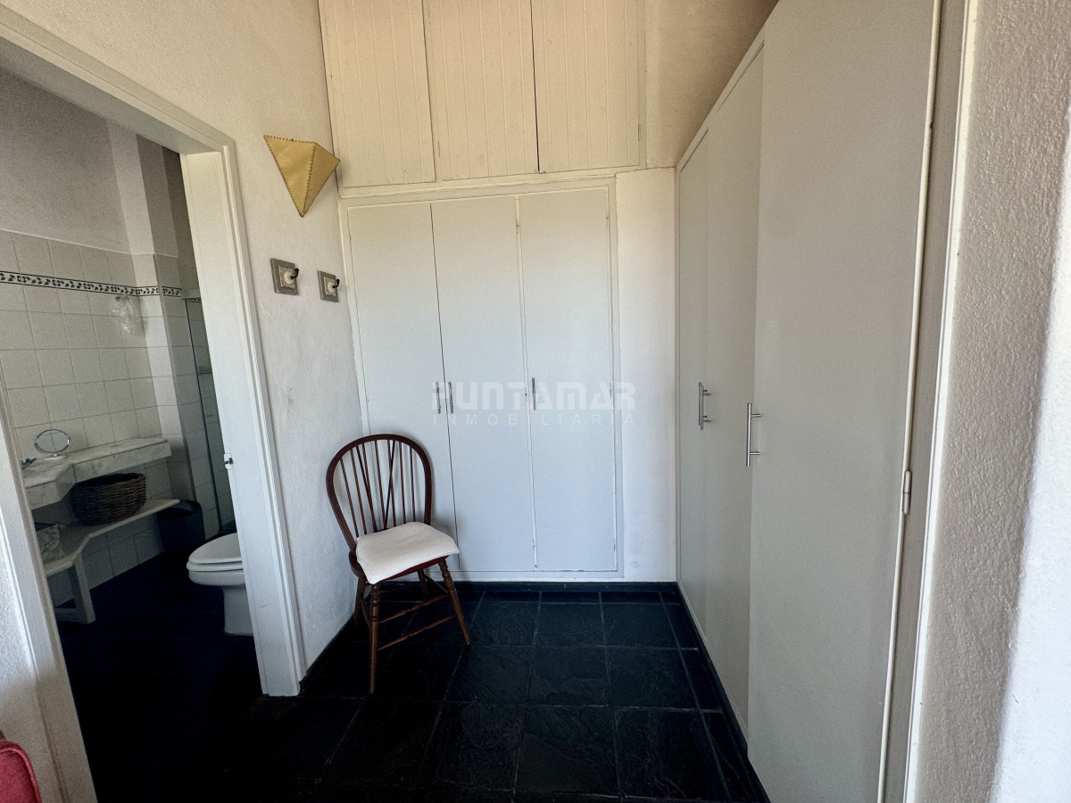 Casa ID.210802 - ALQUILER DE CASA EN MONTOYA CON VISTA AL MAR, 4 DORMITORIOS MÁS SERVICIO