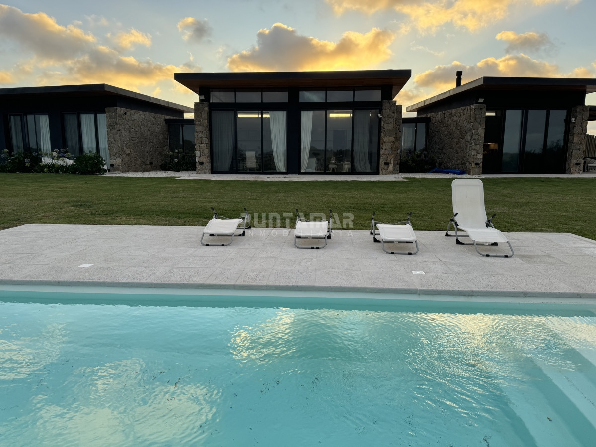 Casa ID.212882 - Casa en venta y alquiler en Pueblo Mio
