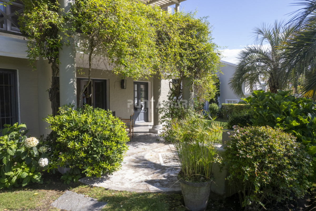 Casa ID.212677 - IMPORTANTE CASA DE 2 PLANTAS EN LA BARRA, MONTOYA