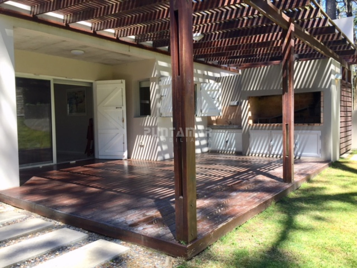 Casa ID.210954 - Casa moderna en Montoya, vista al mar, 3 dormitorios y servicio