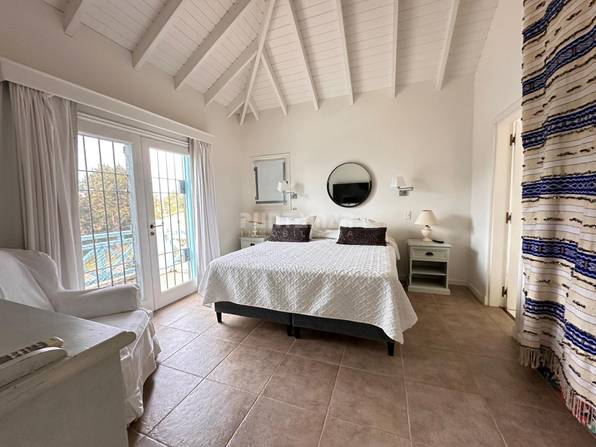 Casa ID.213364 - VENTA DE HERMOSA CASA EN MONTOYA CON PISCINA