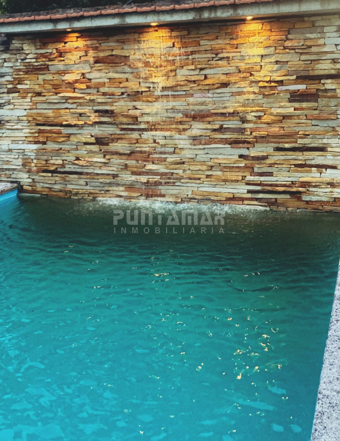 Casa ID.213465 - VENTA DE CASA EN JARDINES DE CORDOBA PUNTA DEL ESTE
