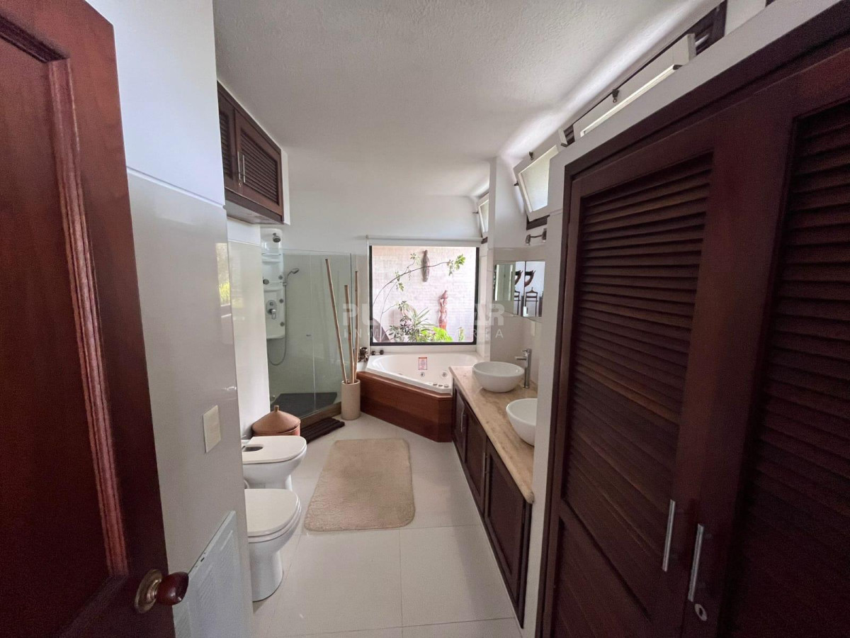 Casa ID.213444 - HERMOSA CASA DE 5 DORMS EN PARADA 10 PLAYA MANSA