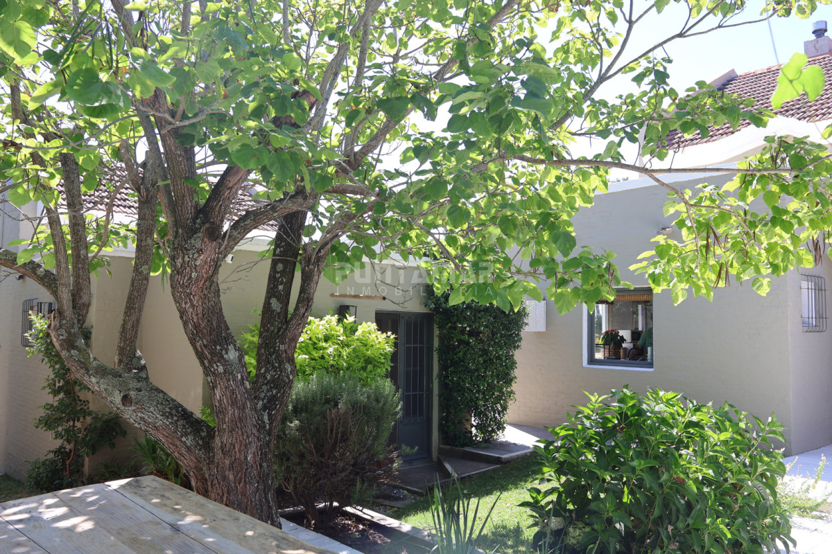 Casa ID.212677 - IMPORTANTE CASA DE 2 PLANTAS EN LA BARRA, MONTOYA