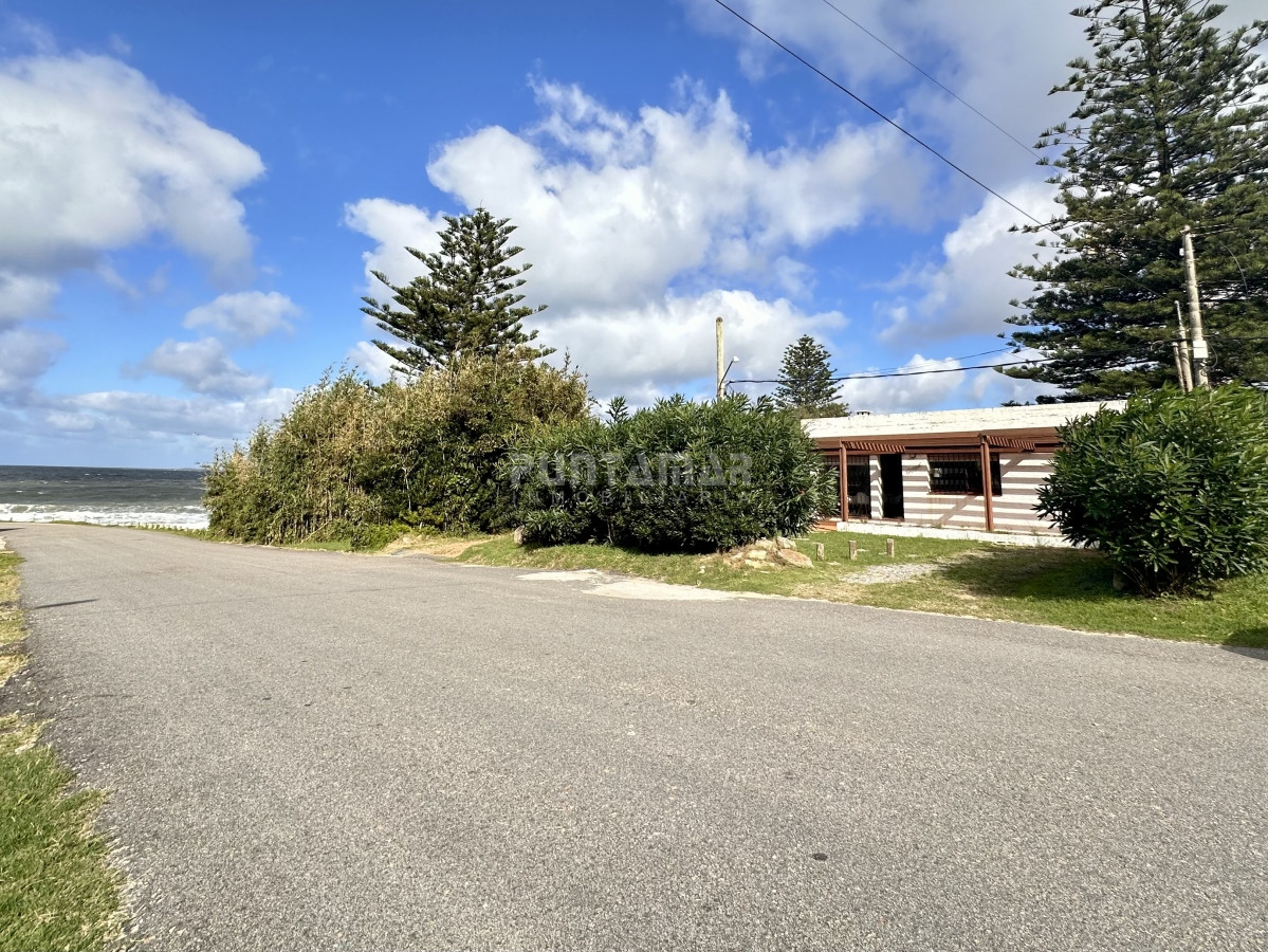 oportunidad Única! inversiÓn casa 3 dormitorios a metros del mar en la barra - pmi213292c