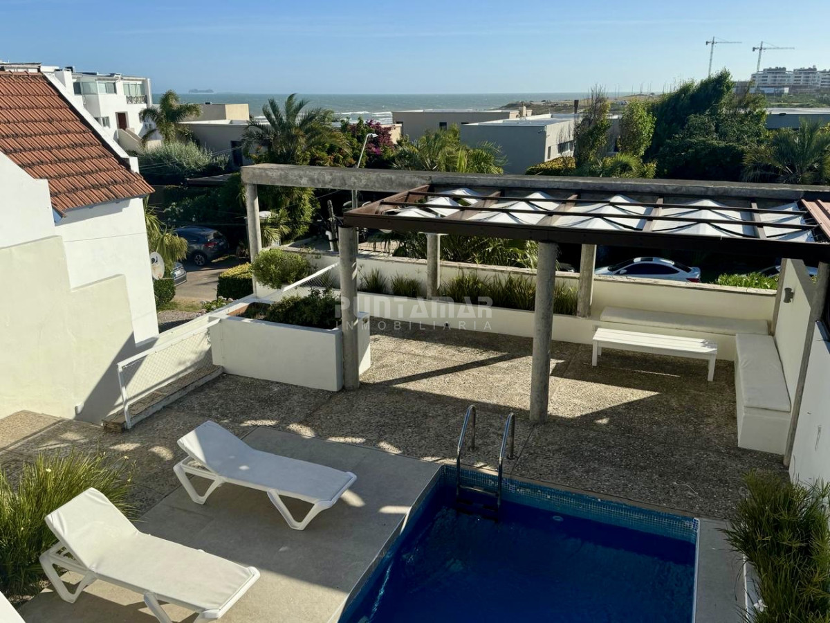 Casa ID.213624 - ALQUILER AMPLIA CASA EN LA BARRA A METROS DEL MAR