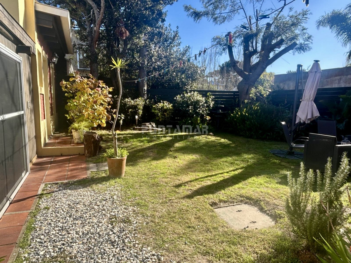 Casa ID.213701 - VENTA CASA DE 4 DORMITORIOS A METROS DE PLAYA MONTOYA