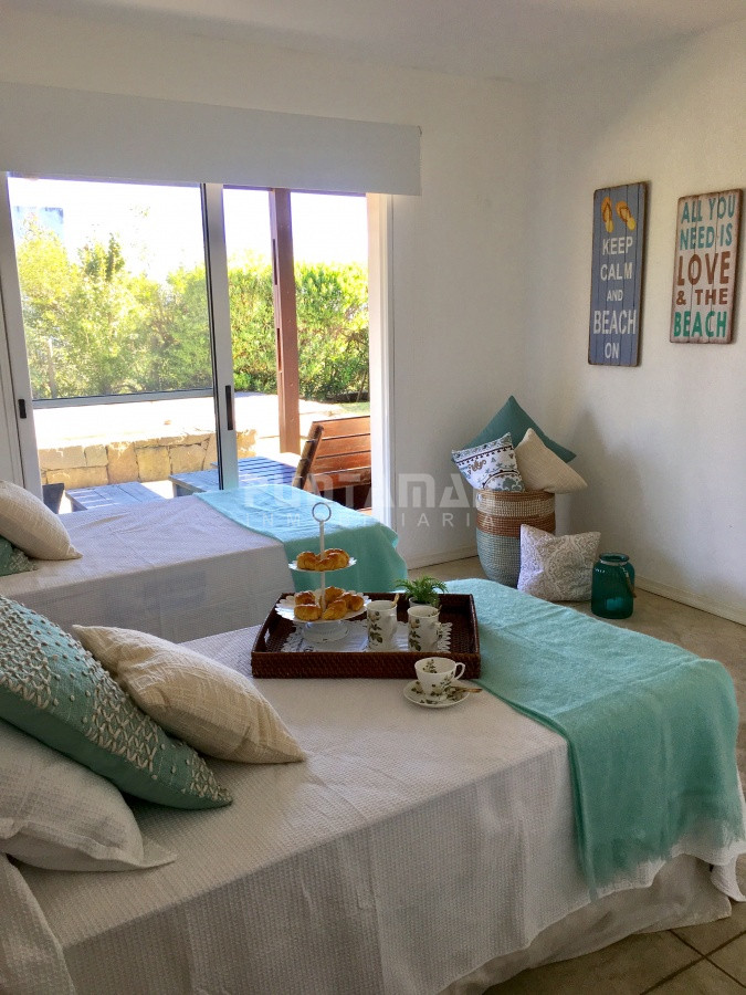 Casa ID.210785 - VENTA DE CASA EN PUNTA DEL ESTE, EL CHORRO 5 DORMITORIOS