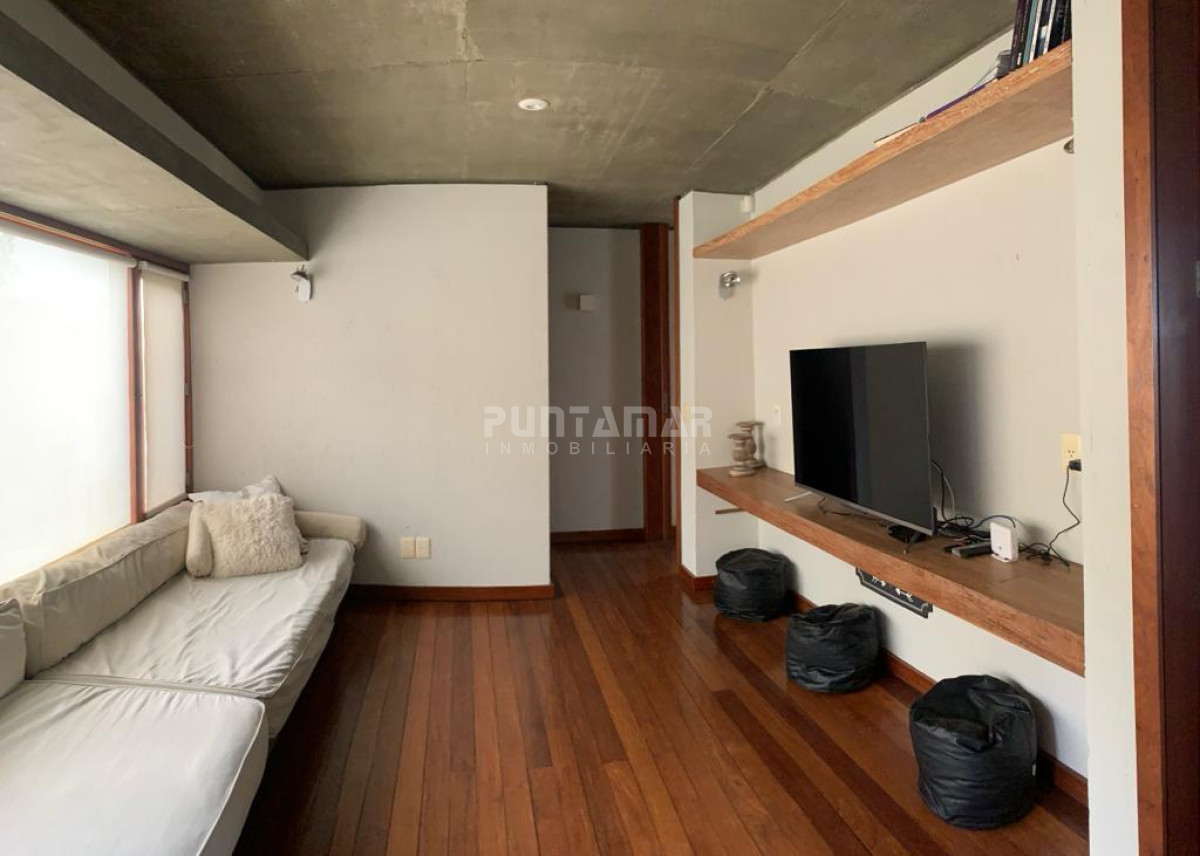 Casa ID.212719 - EXCELENTE  CASA DE 4 DORMITORIOS  EN ALQUILER EN EL CHORRO  CON PISCINA