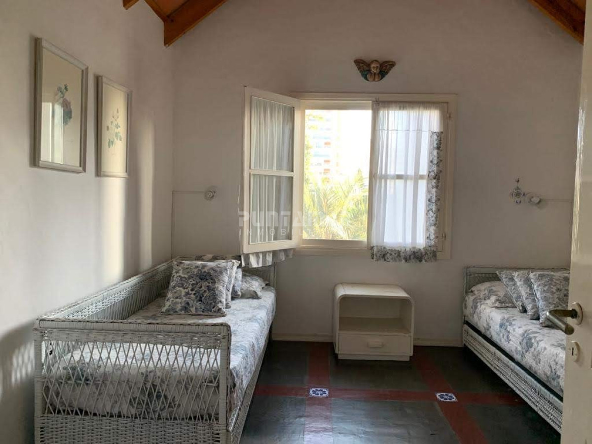 Casa ID.210714 - CASA 3 DORMITORIOS Y SERVICIO EN LA BRAVA PUNTA DEL ESTE
