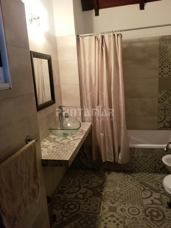 Casa ID.212770 - CASA DE 3 PLANTAS EN PARADA 7 DE LA MANSA, CON 4 DORMITORIOS Y DEPENDENCIA DE SERVICIO