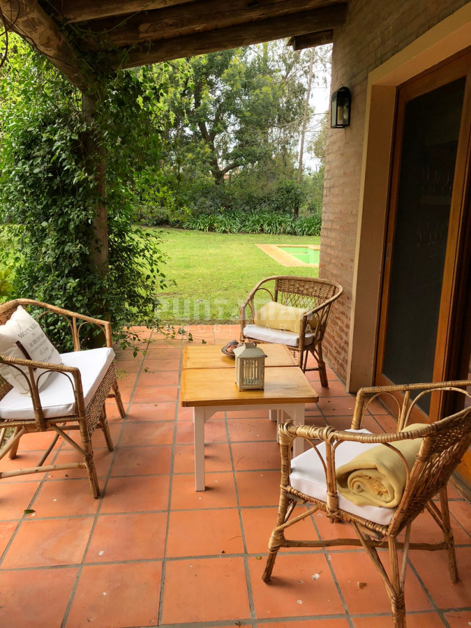 Casa ID.212867 - ALQUILER HERMOSA CASA CON PISCINA EN LA BARRA 