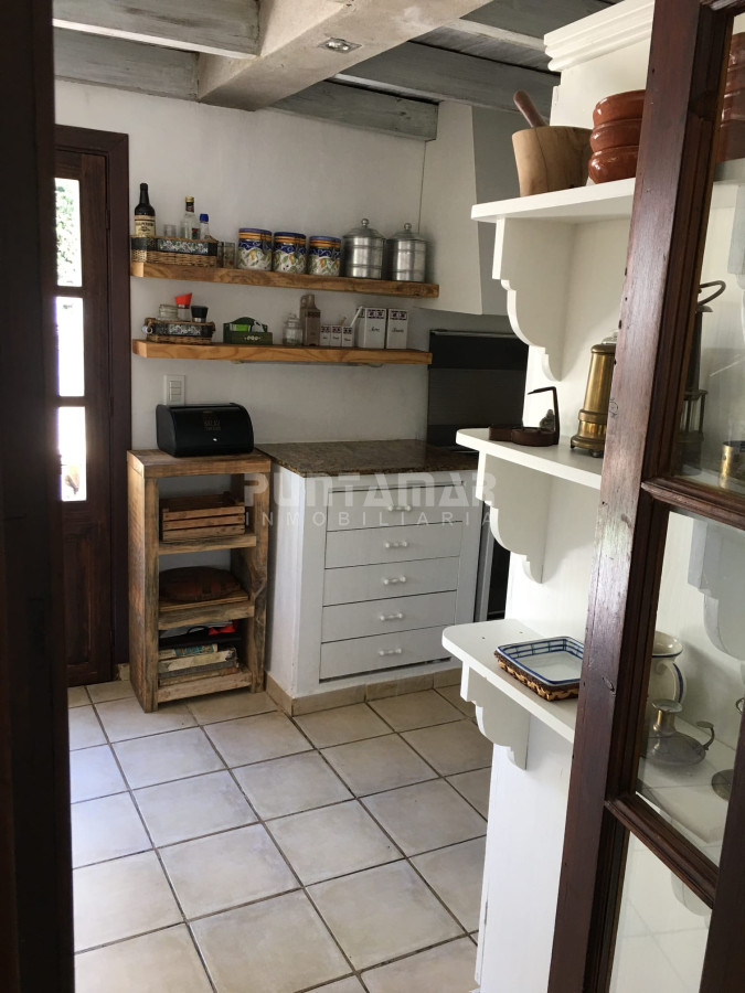 Casa ID.212913 - ALQUILER HERMOSA CASA EN EL CORAZON DE LA BARRA