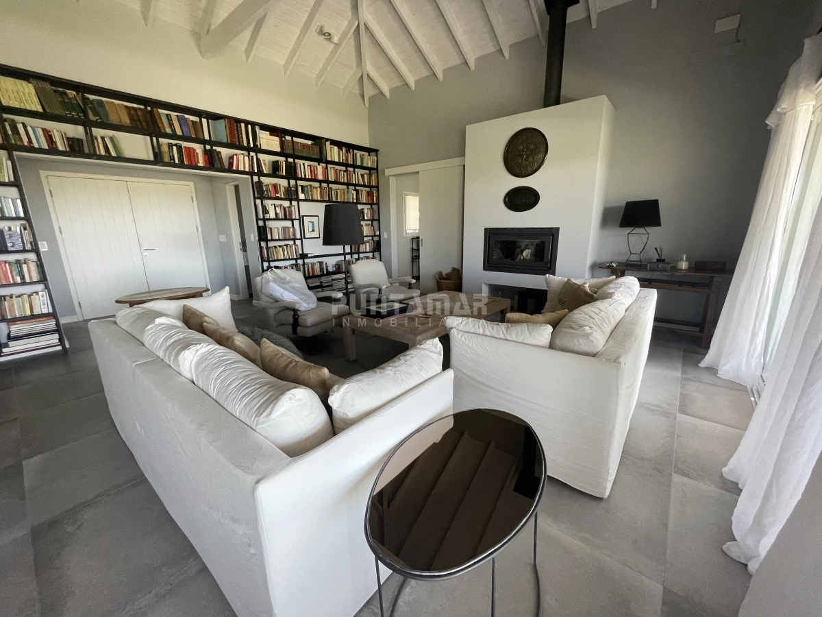 Casa ID.213168 - Casa en alquiler en Pueblo Mio