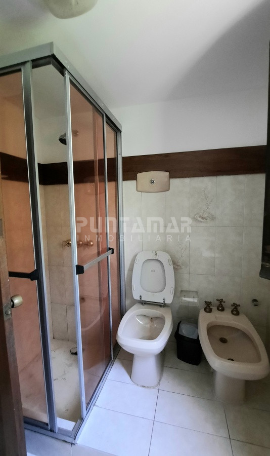 Casa ID.212852 - IMPORTANTE CASA CON GRAN PARQUE Y PISCINA EN LA MANSA 