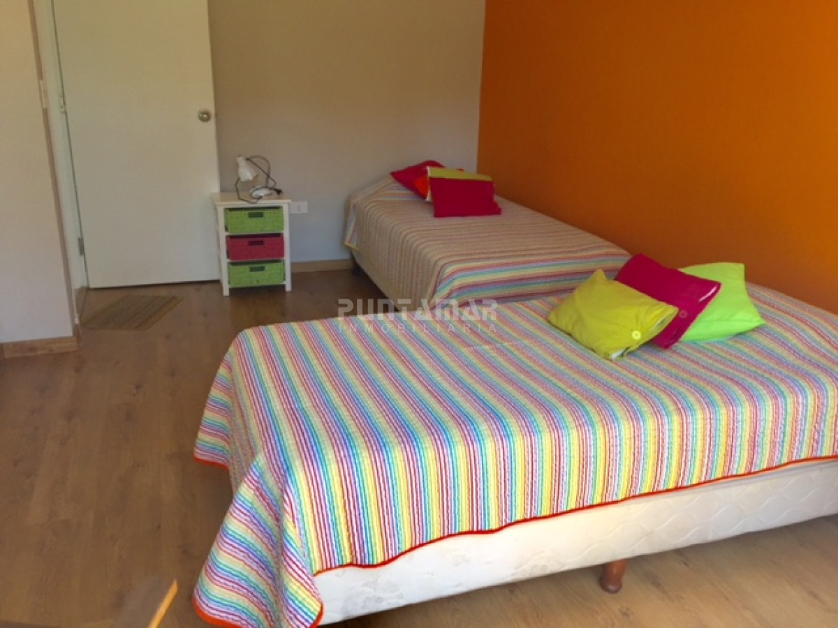 Casa ID.210954 - Casa moderna en Montoya, vista al mar, 3 dormitorios y servicio