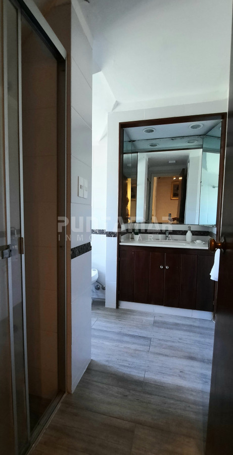 Casa ID.213576 - IMPORTANTE CASA DE 2 PLANTAS EN LA MANSA