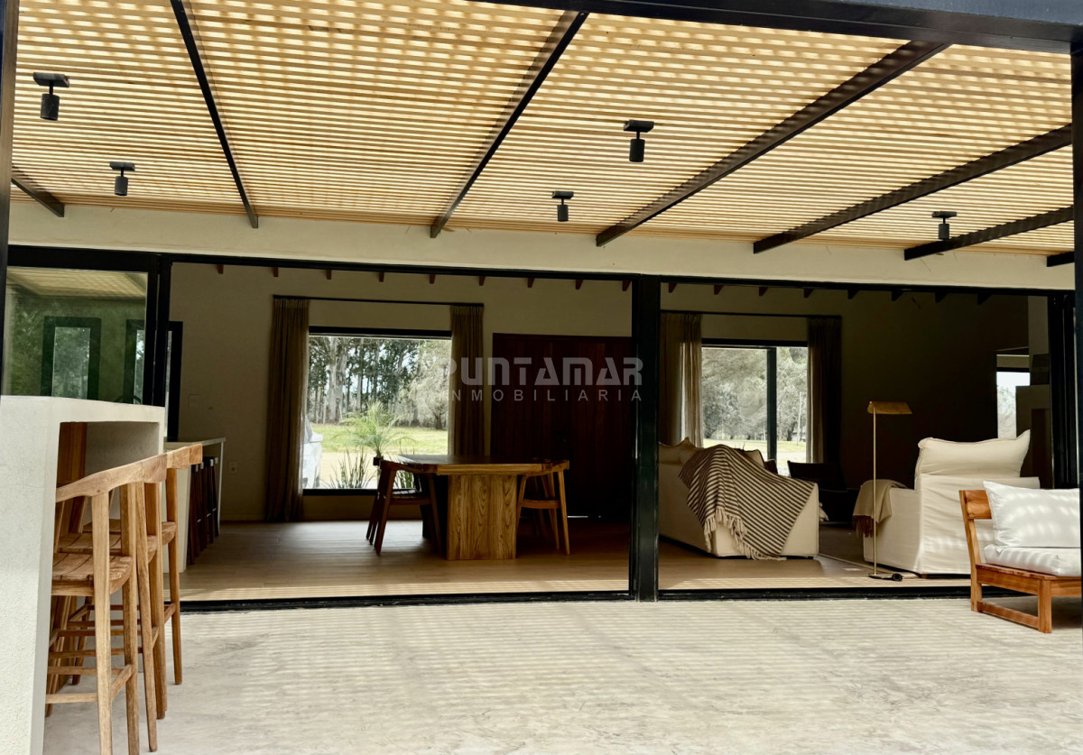Casa ID.213941 - VENTA CASA 3 DORM Y PISCINA EN BARRIO DON MIGUEL