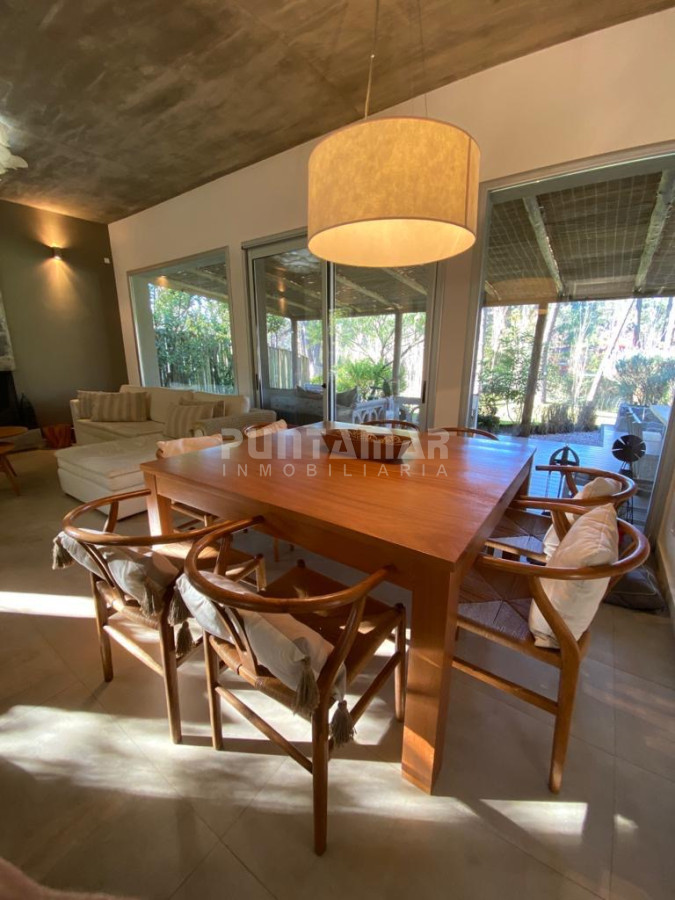 Casa ID.210693 - DIVINA CASA EN VENTA Y ALQUILER  PARA LA TEMPORADA , BARRIO PRIVADO EN RINCON DEL INDIO