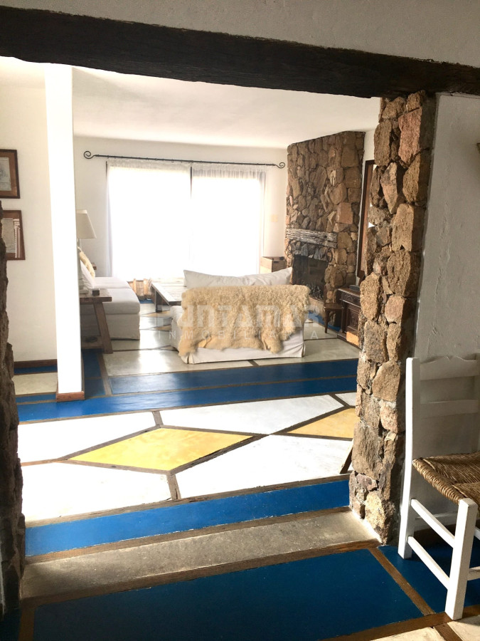 Casa ID.212913 - ALQUILER HERMOSA CASA EN EL CORAZON DE LA BARRA