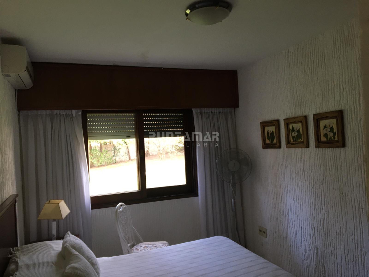Casa ID.212451 - VENTA o ALQUILER ANUAL CASA EN MEJOR ZONA COMERCIAL