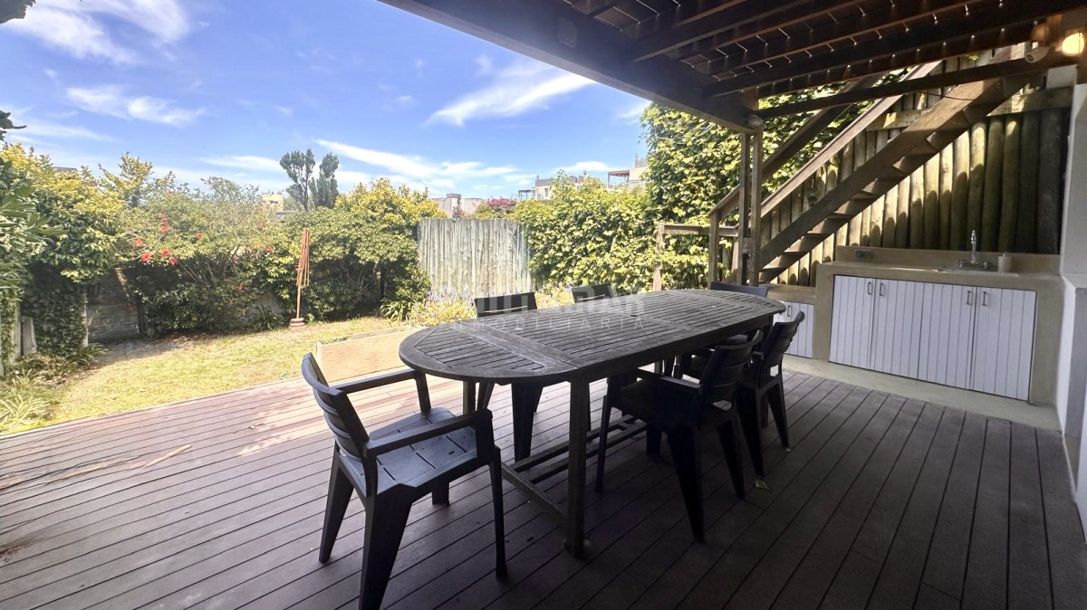 Casa ID.213380 - ALQUILER DE CASA 5 DORMITORIOS EN LA BARRA A PASOS DEL MAR