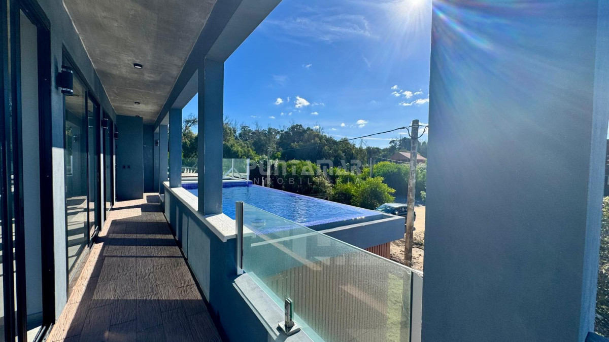 Casa ID.213677 - CASA A ESTRENAR EN SANTA MONICA FRENTE A LA PLAYA EN SANTA MONICA 