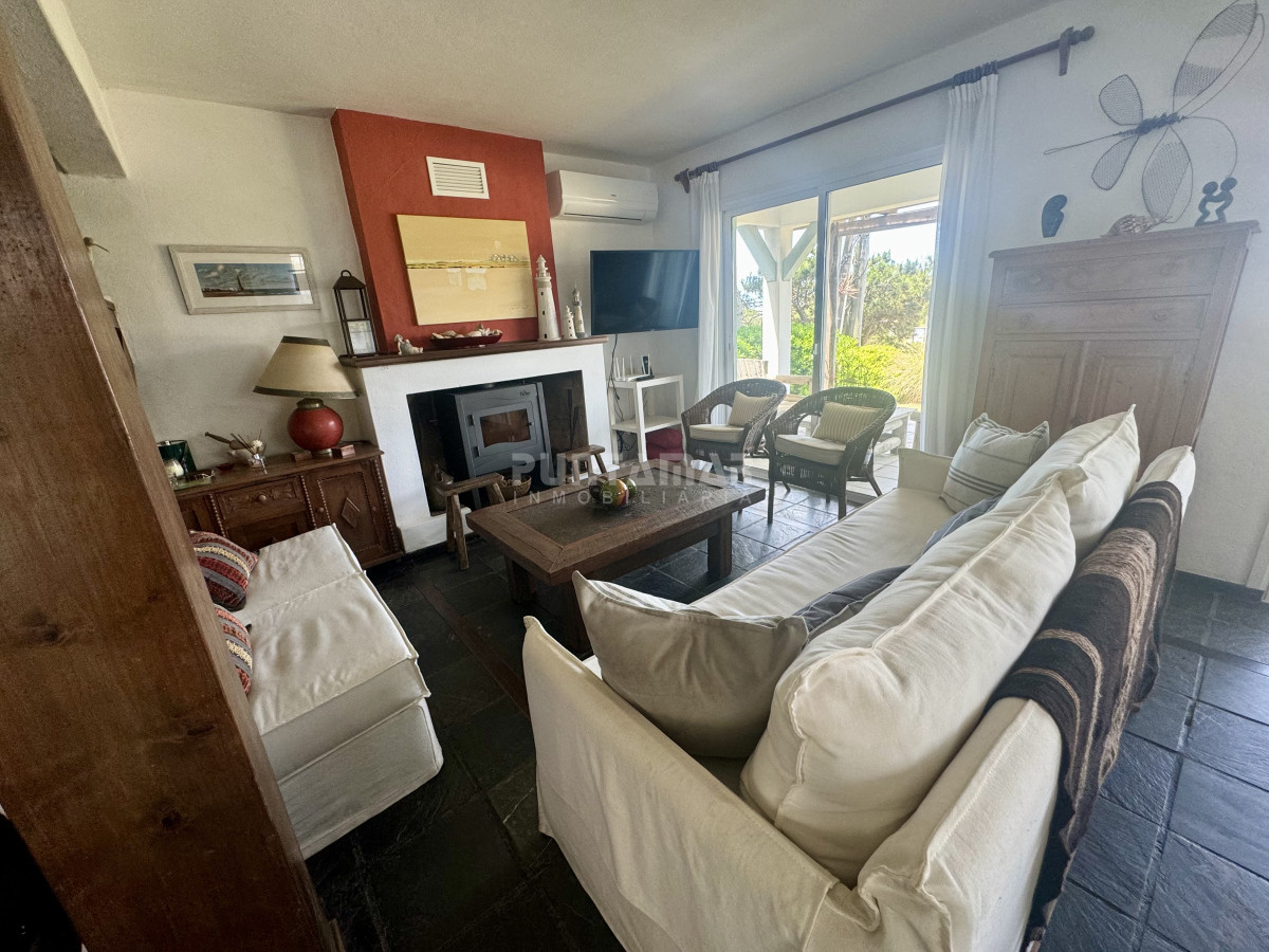Casa ID.210802 - ALQUILER DE CASA EN MONTOYA CON VISTA AL MAR, 4 DORMITORIOS MÁS SERVICIO