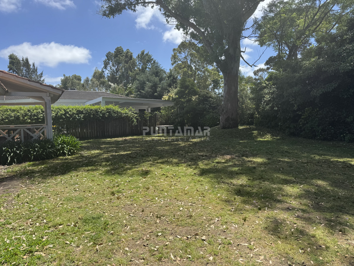 Casa ID.213799 - Casa en venta en La Arbolada