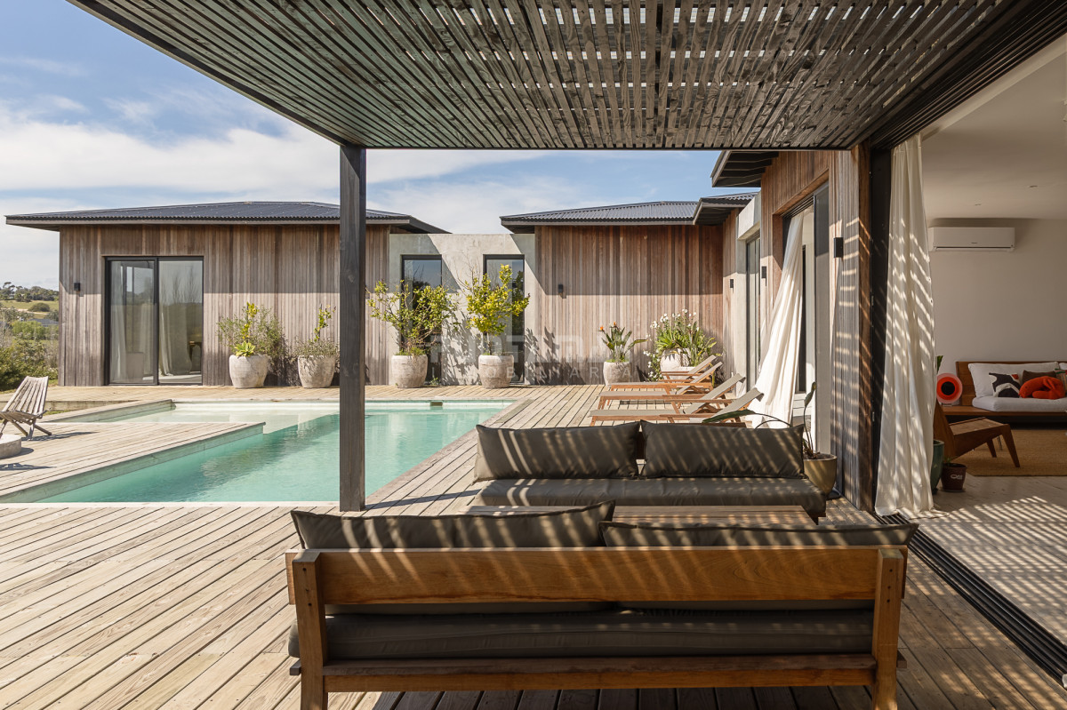 Casa ID.212705 - Casa en venta y alquiler en Pueblo Mio