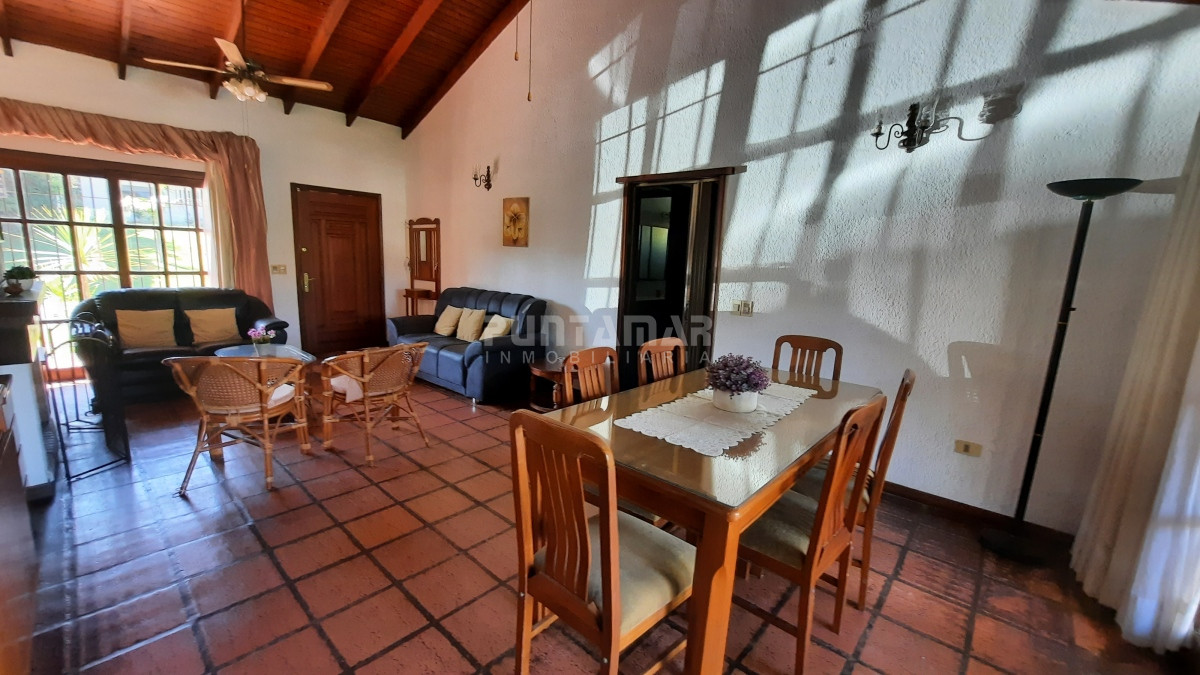 Casa ID.210292 - CASA DE 3 DORMITORIOS CON DEPENDENCIA EN LA MANSA