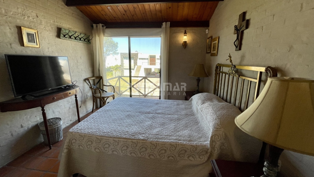Casa ID.213125 - ALQUILER DE CASA 4 DORMITORIOS EN MONTOYA