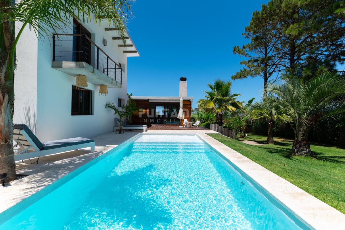 Casa ID.213219 - Casa en La Barra con piscina climatizada en alquiler