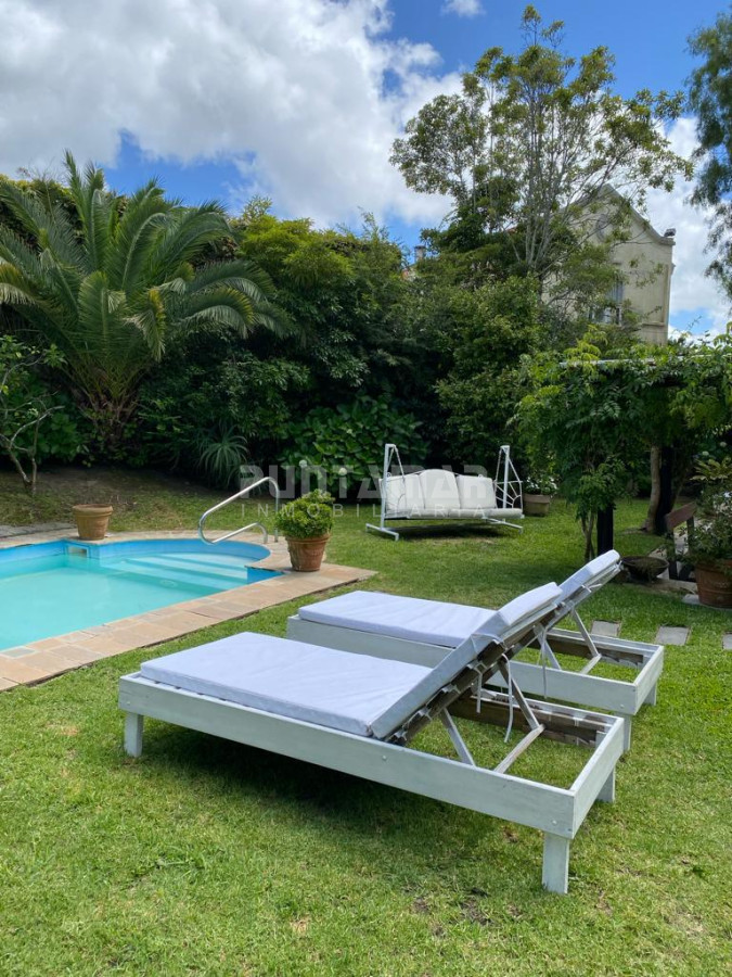 Casa ID.213540 - HERMOSA CASA DE 4 DORMITORIOS Y PISCINA A 300 METROS DEL MAR