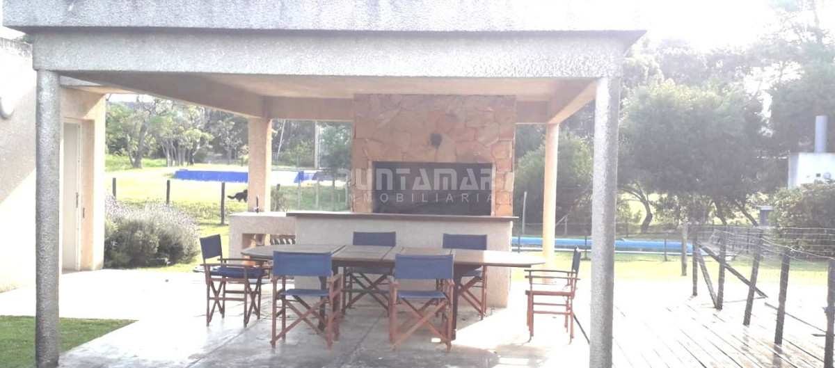 Casa ID.210709 - ALQUILER MODERNA CASA RINCON DEL INDIO 3 DORM Y PISCINA