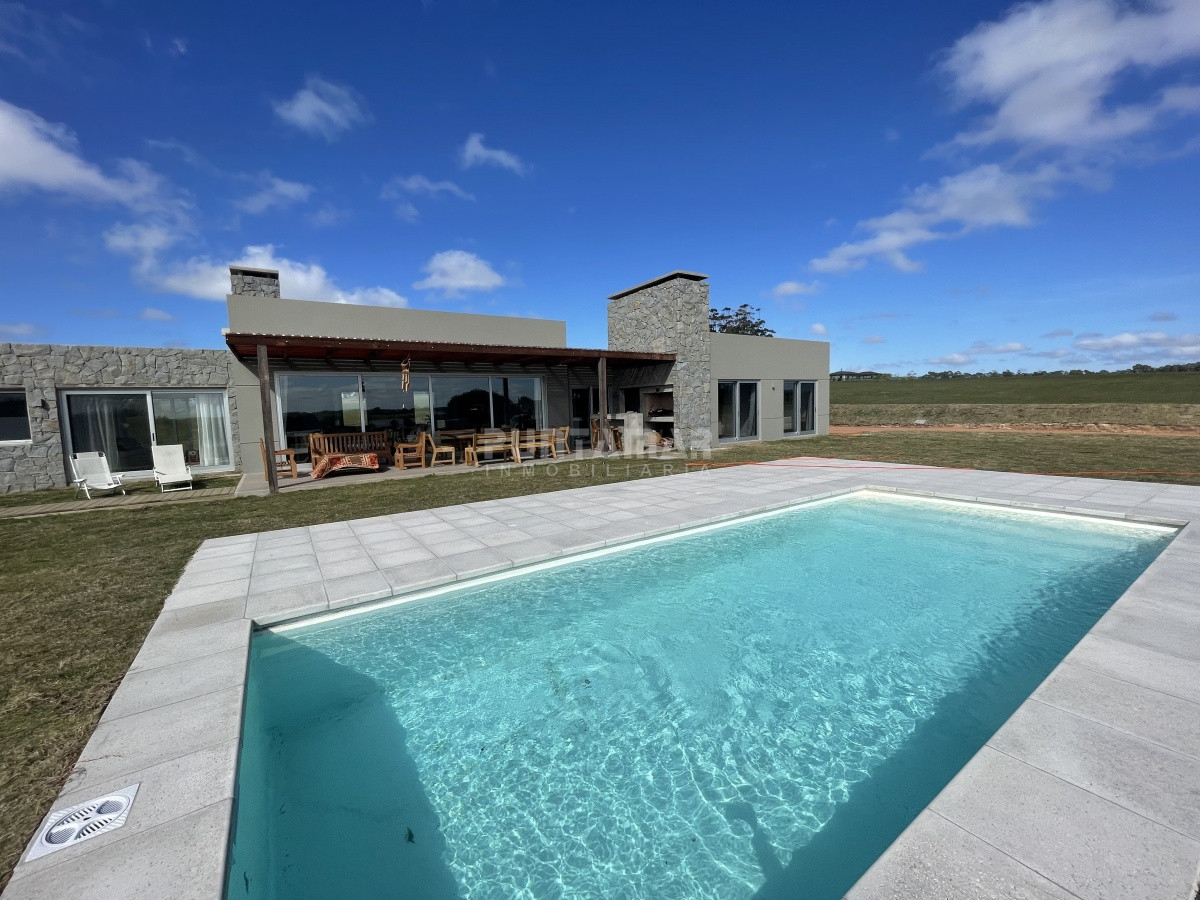 Casa ID.212771 - Casa en alquiler en Pueblo Mio