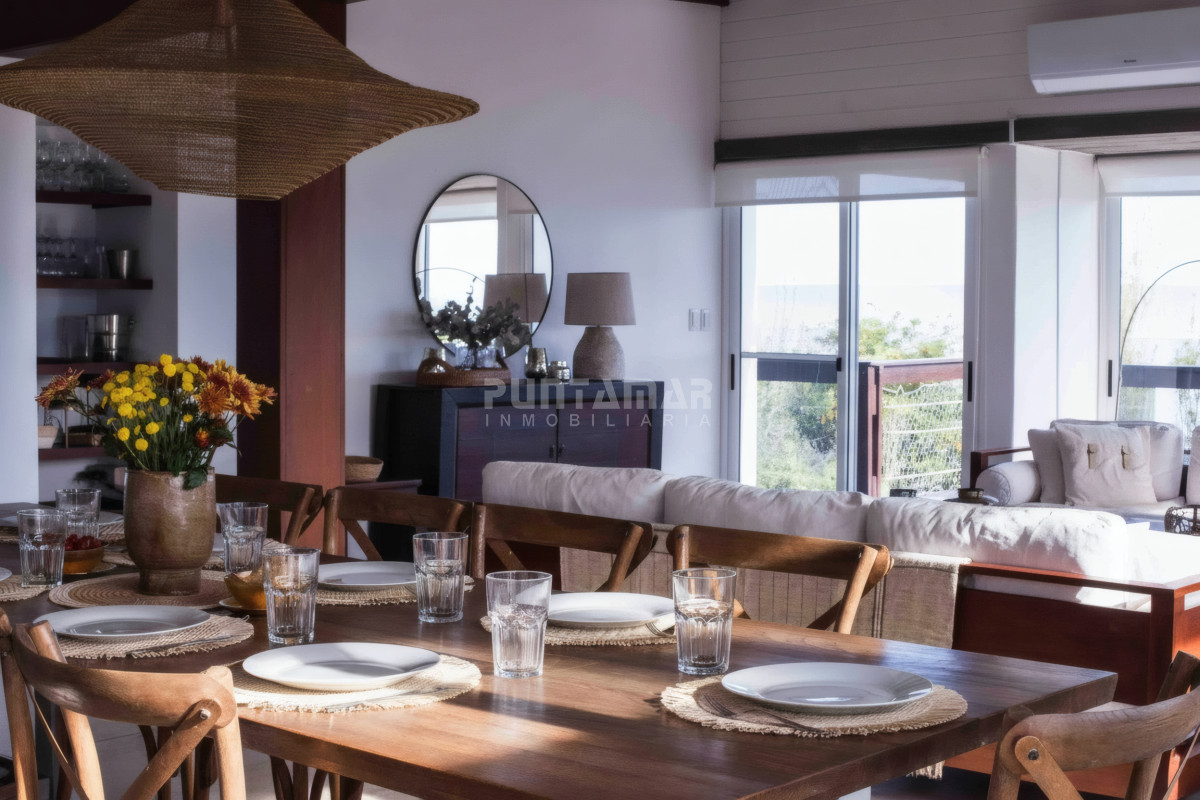 Casa ID.210785 - IMPORTANTE CASA EN PUNTA DEL ESTE, EL CHORRO, 5 DORMITORIOS