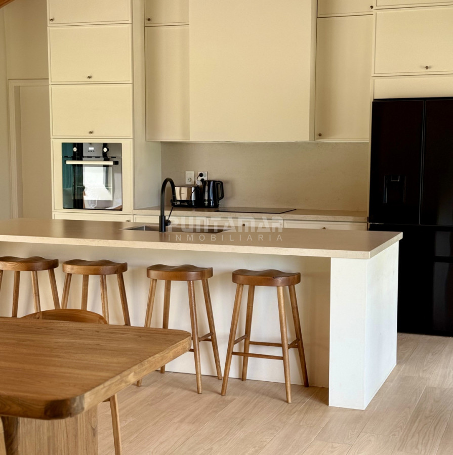 Casa ID.213941 - VENTA CASA 3 DORM Y PISCINA EN BARRIO DON MIGUEL