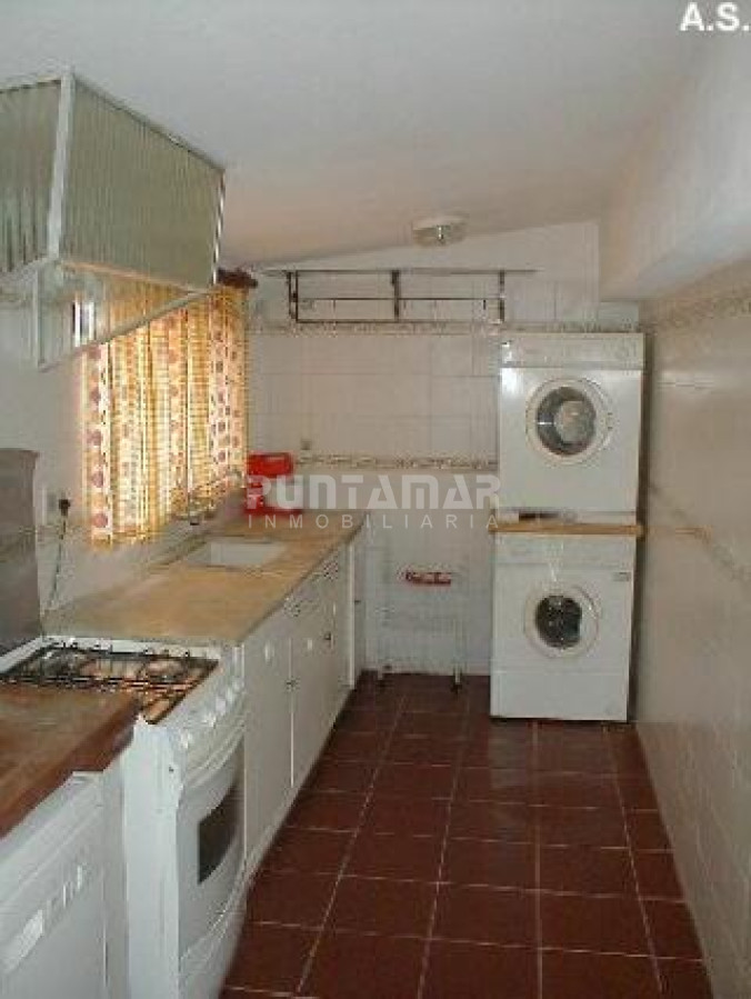 Casa ID.212424 - CHALET DE 5 DORMITORIOS EN PARADA 6 DE LA MANSA