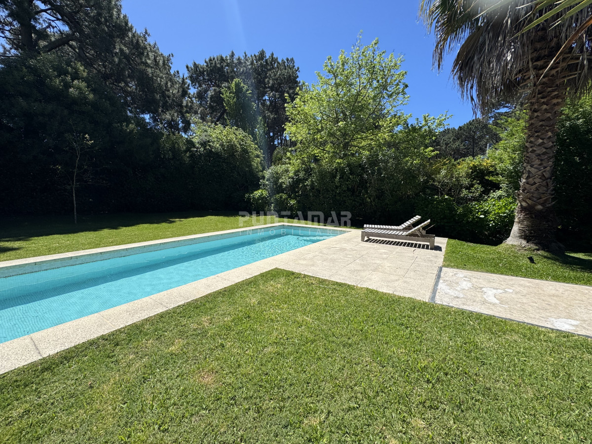 Casa ID.210691 - CASA  EN ALQUILER 3 DORMITORIOS CON PISCINA EN RINCÓN DEL INDIO