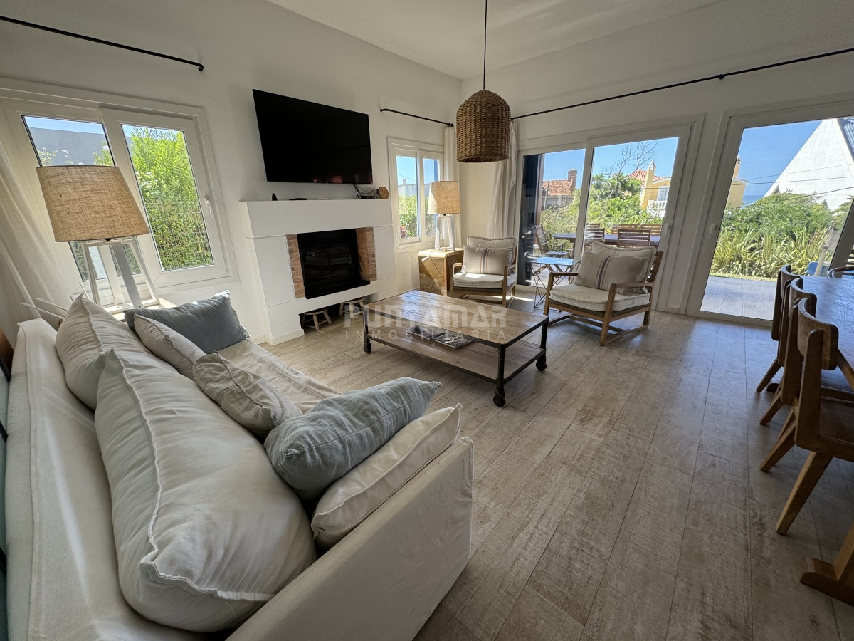 Casa ID.210767 - Casa en alquiler en Montoya, La Barra, 4 dormitorios 