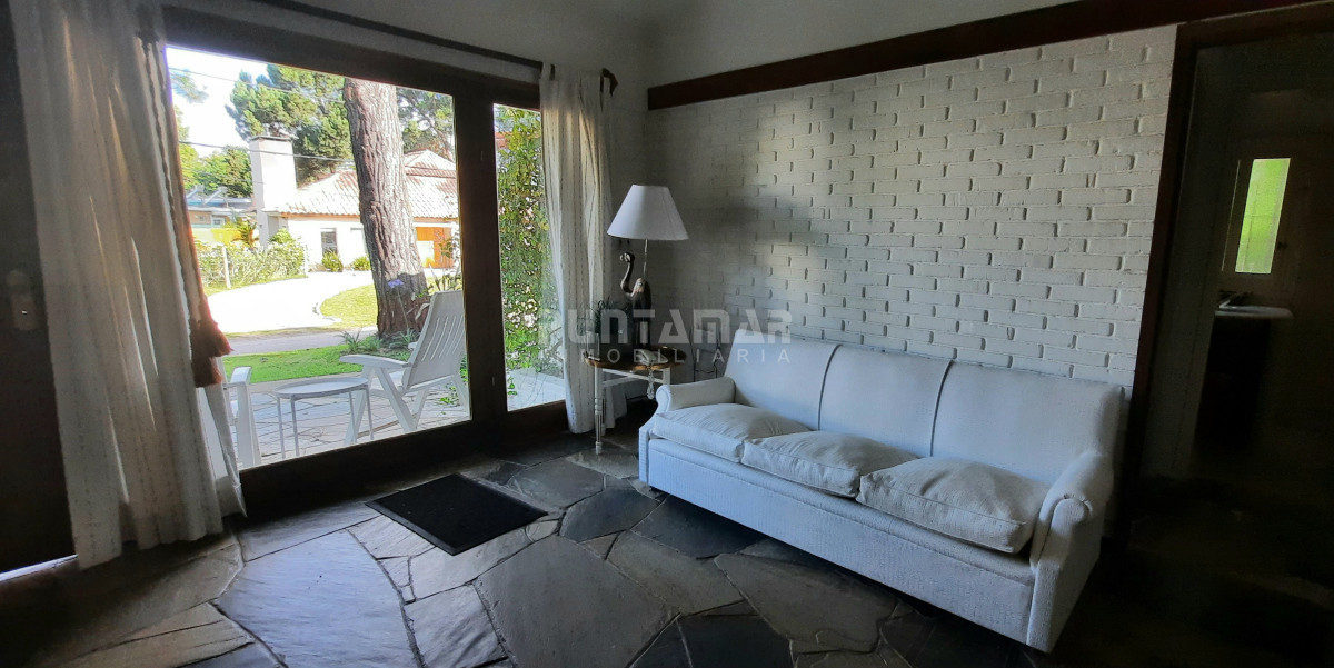 Casa ID.213537 - Casa de 3 dormitorios con dependencia en Lugano