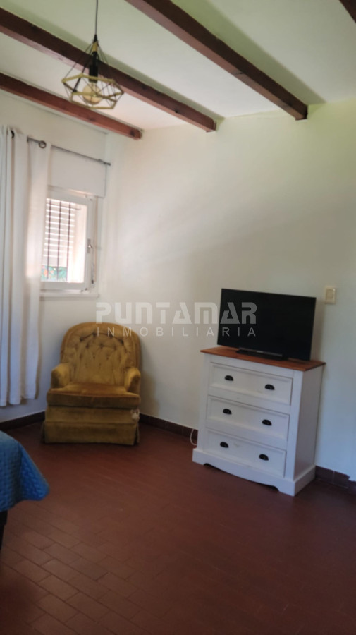 Casa ID.212770 - CASA DE 3 PLANTAS EN PARADA 7 DE LA MANSA, CON 4 DORMITORIOS Y DEPENDENCIA DE SERVICIO
