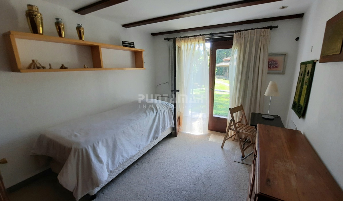 Casa ID.212852 - IMPORTANTE CASA CON GRAN PARQUE Y PISCINA EN LA MANSA 