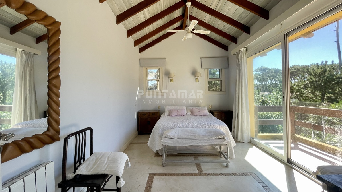 Casa ID.210794 - CASA 5 DORMITORIOS VISTA AL MAR EN BARRIO CERRADO LAGUNA BLANCA 