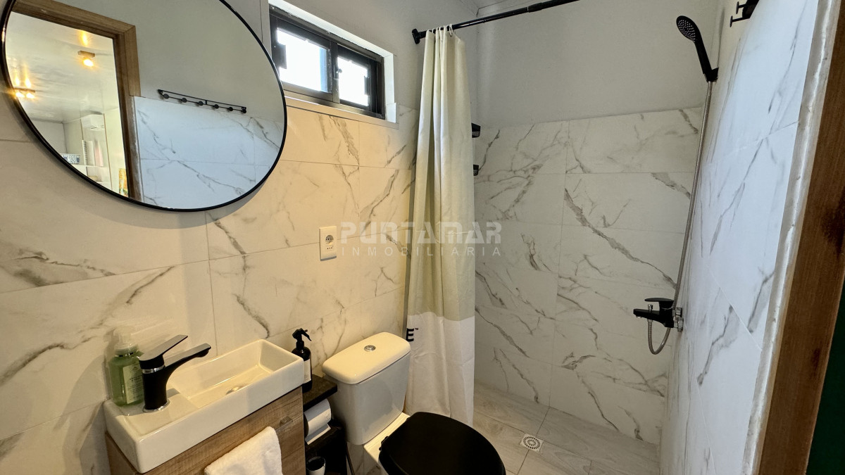 Casa ID.213420 - ALQUILER HERMOSA CASA 3 DORMITORIOS CON PISCINA EN ÑA BARRA