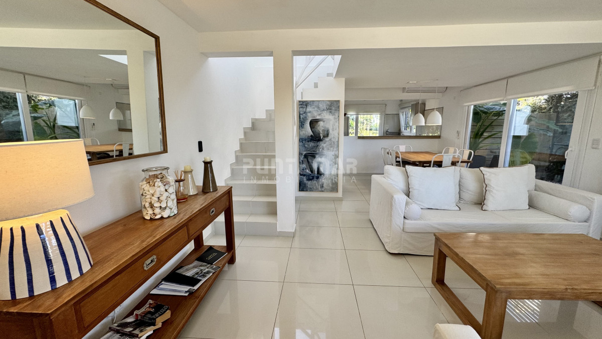 Casa ID.210970 - MODERNA CASA CON PISCINA EN MONTOYA A METROS DEL MAR 