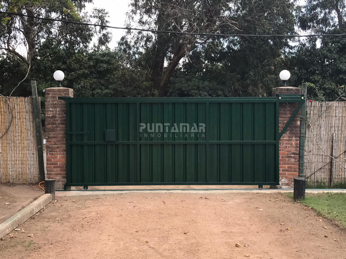 Casa ID.211979 - ALQUILER DE HERMOSA RESIDENCIA EN EL GOLF