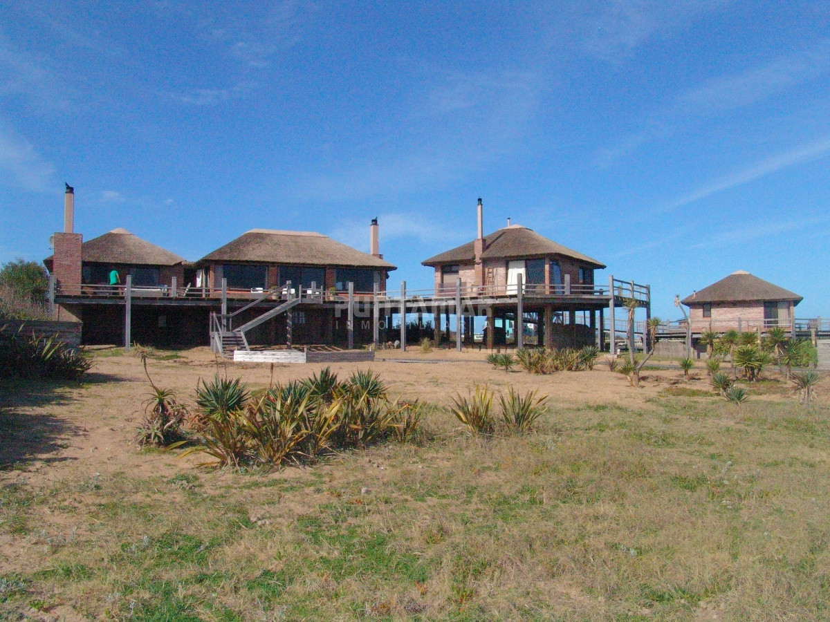 Casa ID.211119 - ESPECTACULAR PREDIO DE 15.000 M2 SOBRE EL MAR EN LA PALOMA La Paloma